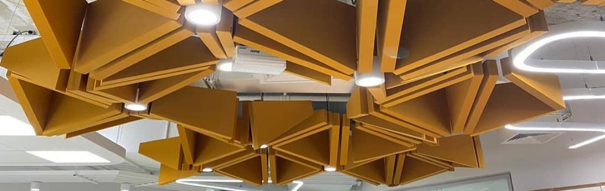 Como evitar eco em restaurantes